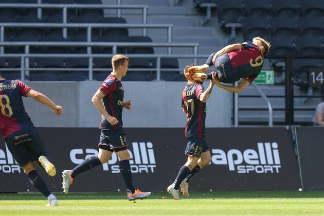 Sport Themen der Woche KW30 Sport Bilder des Tages 2022.07.31 Szczecin Stadion Miejski im Floriana Krygiera Pilka nozna PKO Polska Ekstraklasa Sezon 2022 2023 Pogon Szczecin - Jagiellonia Bialystok N z Pontus Almqvist gol bramka radosc Foto Szymon Gorski PressFocus 2022.07.31 Szczecin Stadion Miejski im Floriana Krygiera Football PKO Polish Ekstraklasa Season 2022 2023 Pogon Szczecin - Jagiellonia Bialystok Pontus Almqvist gol bramka radosc Credit: Szymon Gorski PressFocus NEWSPIX.PL --- Newspix.pl  20220731PF_SG103