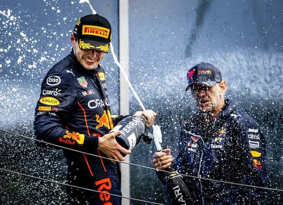 BUDAPEST - Max Verstappen (Oracle Red Bull Racing) wins the Hungarian Grand Prix at the Hungaroring Circuit on July 31, 2022 in Budapest, Hungary. REMKO DE WAAL Match 2022 xVIxANPxSportx xxANPxIVx