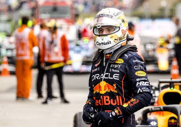 BUDAPEST - Max Verstappen (1) after the Hungarian Grand Prix at the Hungaroring Circuit on July 31, 2022 in Budapest, Hungary. REMKO DE WAAL Match 2022 xVIxANPxSportx xxANPxIVx