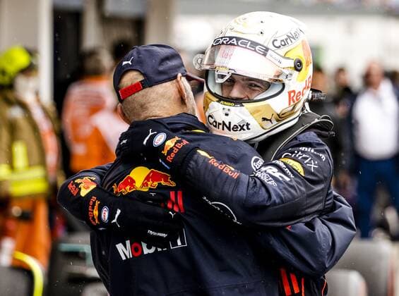 Sport Bilder des Tages BUDAPEST - Max Verstappen (1) after the Hungarian Grand Prix at the Hungaroring Circuit on July 31, 2022 in Budapest, Hungary. REMKO DE WAAL Match 2022 xVIxANPxSportx xxANPxIVx