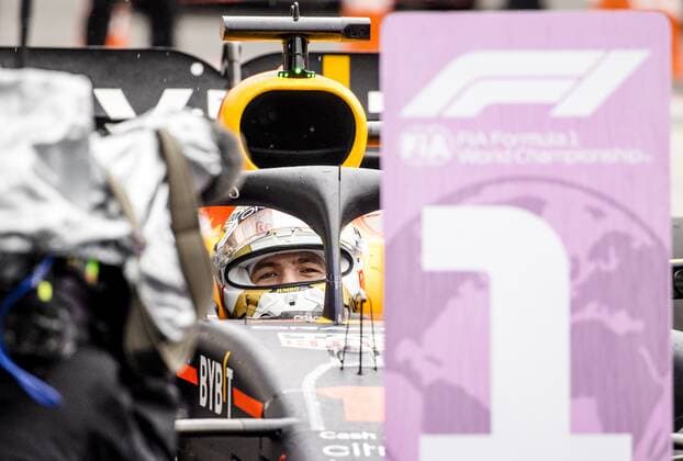 BUDAPEST - Max Verstappen (1) reacts after the Hungarian Grand Prix at the Hungaroring Circuit on July 31, 2022 in Budapest, Hungary. REMKO DE WAAL Match 2022 xVIxANPxSportx xxANPxIVx