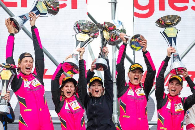 Bilder des Jahres 2022, Sport 07 Juli Sport Themen der Woche KW30 Sport Bilder des Tages 83 Iron Dames, Ferrari 488 GT3 of Rahel FREY, Sarah BOVY, Michelle GATTING, Doriane PIN, podium during the TotalEnergies 24 hours of Spa 2022, 7th round of the 2022 Fanatec GT World Challenge Europe Powered by AWS, from July 27 to 31, 2021 on the Circuit de Spa-Francorchamps, in Stavelot, Belgium - AUTO - 24 HOURS OF SPA 2022 DPPI Panoramic  20220731_G00D1985