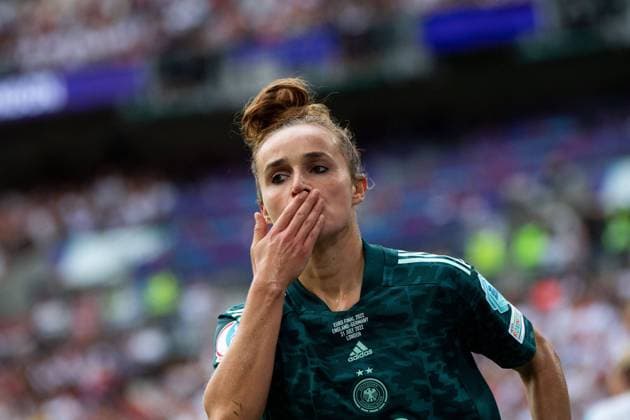 Lina Magull (Deutschland 20) jubelt ueber das Tor zum 1:1 Ausgleich, GBR, England vs. Deutschland, Fussball UEFA Womens EURO 2022, 31.07.2022, Finale GBR, England vs. Deutschland, Fussball UEFA Womens EURO 2022, 31.07.2022, Finale London Copyright: xEibner Memmlerx EP_MMR