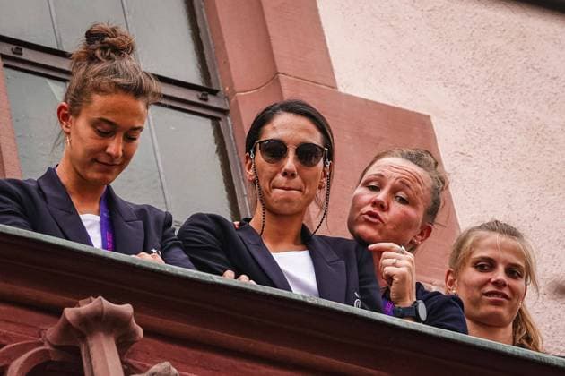 Reception of the german womens national football team Felicitas Rauch (17 Germany), Sara Doorsoun (23 Germany), Marina Hegering (5 Germany) and Tabea Wassmuth (18 Germany) during the reception of the german womens national football team after the UEFA Womens Euro in England at the balcony of the town hall Roemer in Frankfurt am Main, Germany. Norina Toenges Sports Press Photo Copyright: xNorinaxToenges SportsxPressxPhotox norina_toenges_sports_press_photo_168467