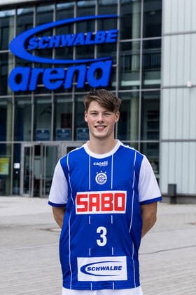Liqui Moly Handball-Bundesliga: Pressekonferenz und Teampraesentation VfL Gummersbach; 02.08.2022 Julius Fanger (VfL Gummersbach, 3) Liqui Moly Handball-Bundesliga: Pressekonferenz und Teampraesentation VfL Gummersbach; Gummersbach, Schwalbe arena; 02.08.2022 Copyright: xBEAUTIFULxSPORTS Wunderlx