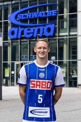 Liqui Moly Handball-Bundesliga: Pressekonferenz und Teampraesentation VfL Gummersbach; 02.08.2022 Tilen Kodrin (VfL Gummersbach, 5) Liqui Moly Handball-Bundesliga: Pressekonferenz und Teampraesentation VfL Gummersbach; Gummersbach, Schwalbe arena; 02.08.2022 Copyright: xBEAUTIFULxSPORTS Wunderlx