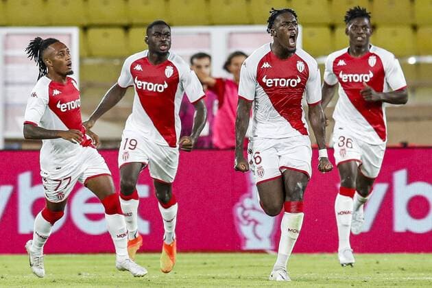 MONACO - Alex Disasi of AS Monaco celebrates the 1-1 draw during the UEFA Champions League third qualifying round match between AS Monaco and PSV Eindhoven at Stade Louis II on August 2, 2022 in Monaco, Monaco. ANP SEBASTIEN NOGIER UEFA Europa Champions League, Third Qualifying Round First Leg 2022 2023 xVIxANPxSportx xxANPxIVx