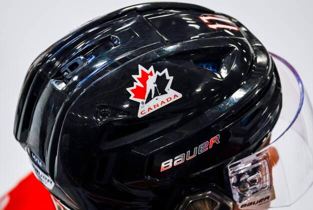 August 2, 2022, Calgary, AB, CANADA: A Hockey Canada logo is visible on the helmet of a national junior team player during a training camp practice in Calgary, Tuesday, Aug. 2, 2022. Canada News - August 2, 2022  - ZUMAc35_ 20220802_zaf_c35_011 Copyright: xJeffxMcintoshx