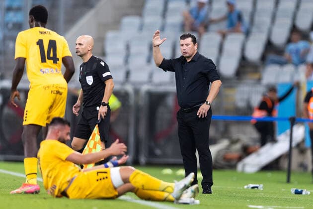 220804 Carlos Fangueiro, head coach of Diddeleng during the UEFA Europa League qualification match between Malmö FF and Diddeleng on August 4, 2022 in Malmö. Photo: Mathilda Ahlberg BILDBYRAN COP 240 MA0288 fotboll football soccer fotball uefa europa league kval qualifying round qualification malmö ff diddeleng bbeng dudelange Copyright: MATHILDAxAHLBERG BB220804BB239