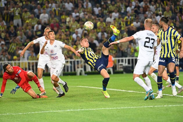 Attila Szalai (R) of Fenerbahce SK and Vladislav Levin (8) , Goalkeeper Filip Nguyen of FC Slovacko during the UEFA Europa League Third Qualifying Round first Leg match between Fenerbahce SK and FC Slovacko at Ulker Stadium in Istanbul Turkey on August 04 , 2022. ( Photo by Seskimphoto ) 