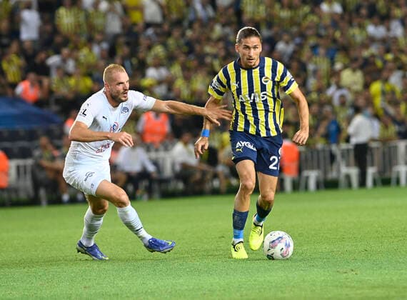 Miguel Crespo of Fenerbahce SK and Vlastimil Danicek (L) of FC Slovacko during the UEFA Europa League Third Qualifying Round first Leg match between Fenerbahce SK and FC Slovacko at Ulker Stadium in Istanbul Turkey on August 04 , 2022. ( Photo by Seskimphoto ) 