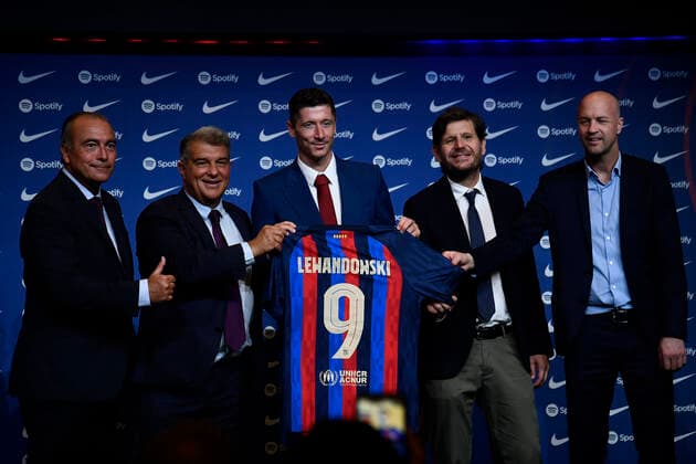 Sport Themen der Woche KW31 FC Barcelona, Barca Unveil New Signing Robert Lewandowski Robert Lewandowski during the press conference, PK, Pressekonferenz of presentation of Robert Lewandowski as a new player of FC Barcelona, at Camp Nou on August 5, 2022 in Barcelona, Spain. Barcelona Spain  Copyright: xJosexBretonx originalFilename:breton-fcbarcel220805_npPN8.jpg