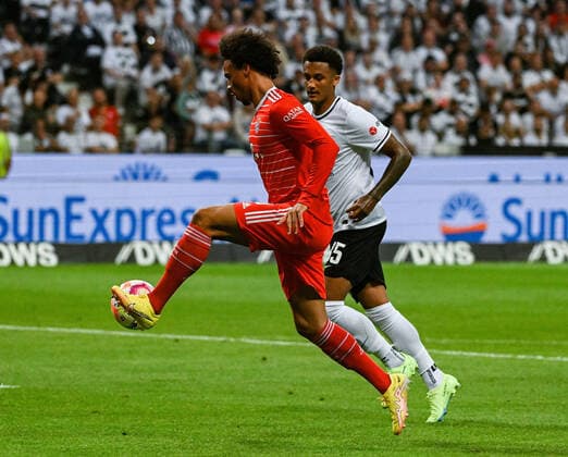 05.08.2022, xpsx, Fussball 1.Bundesliga, Eintracht Frankfurt - FC Bayern München v.l. Leroy Sane (FC Bayern Muenchen), Tuta (Eintracht Frankfurt) (DFL DFB REGULATIONS PROHIBIT ANY USE OF PHOTOGRAPHS as IMAGE SEQUENCES and or QUASI-VIDEO) emspor Frankfurt *** 05 08 2022, xpsx, football 1 Bundesliga, Eintracht Frankfurt FC Bayern München v l Leroy Sane FC Bayern Muenchen , Tuta Eintracht Frankfurt DFL DFB REGULATES PROHIBIT ANY USE OF PHOTOGRAPHS as IMAGE SEQUENCES and or QUASI VIDEO emspor Frankfurt