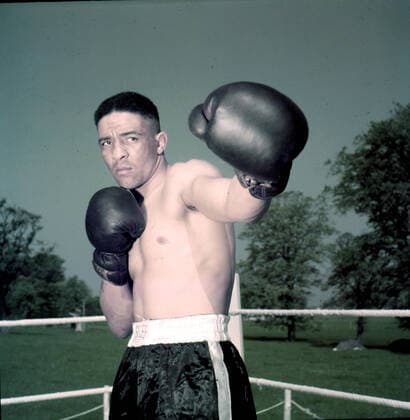 1951, London, England, United Kingdom: RANDOLPH ADOLPHUS TURPIN (7 June 1928 Ð 17 May 1966), better known as Randy Turpin, was a British boxer in the 1940s and 1950s. In 1951 he became world middleweight champion when he defeated Sugar Ray Robinson. London United Kingdom - ZUMAk09_ 19510402_zka_k09_978 Copyright: xKeystonexUSAx
