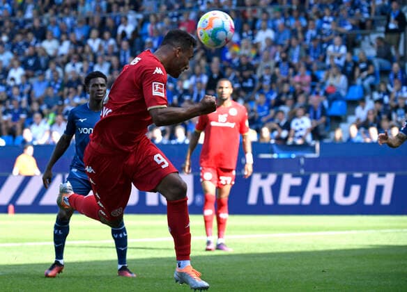 06.08.2022, Bochum, Germany, Vonovia Ruhrstadion, VfL Bochum vs 1. FSV Mainz 05 - 1. Bundesliga, Karim Onisiwo (1. FSV Mainz 05) Tor zum 1:2 (Foto Ralf Treese) DFB DFL REGULATIONS PROHIBIT ANY USE OF PHOTOGRAPHS AS IMAGE SEQUENCES AND OR QUASI-VIDEO. Bochum Vonovia Ruhrstadion North Rhine-Westphalia Germany *** 06 08 2022, Bochum, Germany, Vonovia Ruhrstadion, VfL Bochum vs 1 FSV Mainz 05 1 Bundesliga, Karim Onisiwo 1 FSV Mainz 05 Goal to 1 2 Photo Ralf Treese DFB DFL REGULATIONS PROHIBIT ANY USE OF PHOTOGRAPHS AS IMAGE SEQUENCES AND OR QUASI VIDEO Bochum Vonovia Ruhrstadion North Rhine Westphalia Germany  521_BOCM0520220806_033 Treese-521