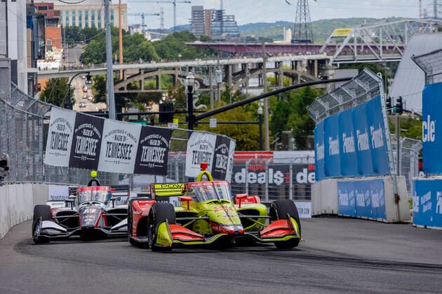 August 6, 2022, Nashville, TN, United States of America: DEVLIN DeFRANCESCO (29) (R) of Toronto, Canada travels through the turns during a practice for the Big Machine Music City Grand Prix on the Streets Of Nashville in Nashville TN. Nashville United States of America - ZUMAa161 20220806_zaa_a161_043 Copyright: xWalterxG.xArcexSr.x