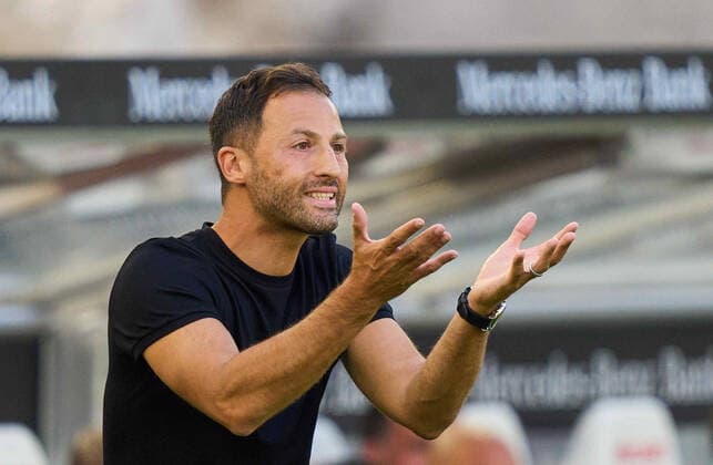 Domenico Tedesco, RB Leipzig team manager, coach, , geste in the match VFB STUTTGART - RB LEIPZIG 1.German Football League on Aug 7, 2022 in Stuttgart, Germany. Season 2022 2023, matchday 1, 1.Bundesliga, 1.Spieltag