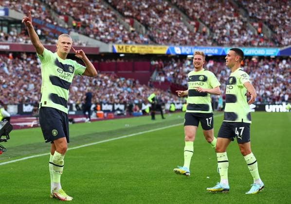 Sport Themen der Woche KW31 Sport Bilder des Tages London, England, 7th August 2022. Erling Haland of Manchester City celebrates scoring their second goal during the Premier League match at the London Stadium, London. Picture credit should read: David Klein Sportimage EDITORIAL USE ONLY. No use with unauthorised audio, video, data, fixture lists, club league logos or live services. Online in-match use limited to 120 images, no video emulation. No use in betting, games or single club league player publications. SPI-1779-0074