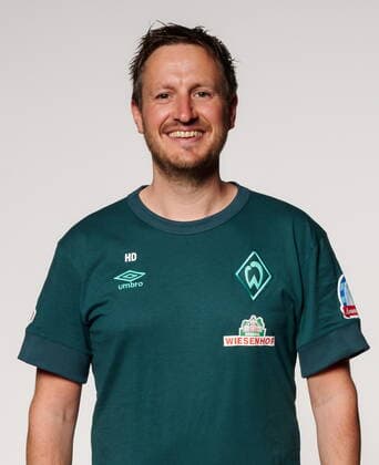 offizieller Portraittermin SV Werder Bremen 2022 2023 Hannes Drews (Co-Trainer SV Werder Bremen), 20.06.2022, wohninvest Weserstadion, Bremen, offizieller Portraittermin SV Werder Bremen 2022 2023 im Bild picture shows