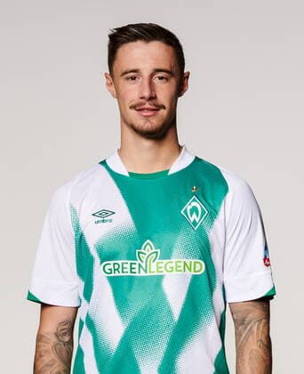 offizieller Portraittermin SV Werder Bremen 2022 2023 Marco Friedl (Werder Bremen 32 Kapitaen); 28.06.2022, wohninvest Weserstadion, Bremen, offizieller Portraittermin SV Werder Bremen 2022 2023 im Bild picture shows