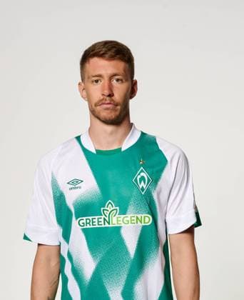 offizieller Portraittermin SV Werder Bremen 2022 2023 Mitchell Weiser (Werder Bremen 08); 17.07.2022, wohninvest Weserstadion, Bremen, offizieller Portraittermin SV Werder Bremen 2022 2023 im Bild picture shows