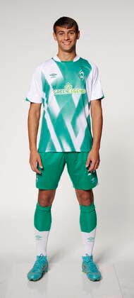 offizieller Portraittermin SV Werder Bremen 2022 2023 Fabio Chiarodia (Werder Bremen 39); 20.06.2022, wohninvest Weserstadion, Bremen, offizieller Portraittermin SV Werder Bremen 2022 2023 im Bild picture shows