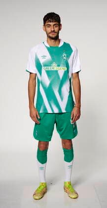 offizieller Portraittermin SV Werder Bremen 2022 2023 Eren Dinkci (Werder Bremen 21); 20.06.2022, wohninvest Weserstadion, Bremen, offizieller Portraittermin SV Werder Bremen 2022 2023 im Bild picture shows