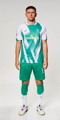 offizieller Portraittermin SV Werder Bremen 2022 2023 Milos Veljkovic (Werder Bremen 13); 28.06.2022, wohninvest Weserstadion, Bremen, offizieller Portraittermin SV Werder Bremen 2022 2023 im Bild picture shows