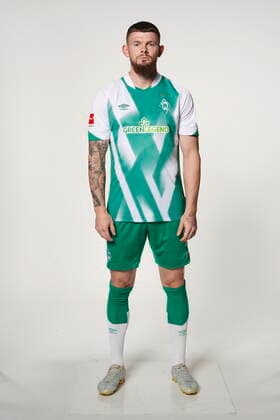 offizieller Portraittermin SV Werder Bremen 2022 2023 Oliver Burke (Werder Bremen 09); 17.07.2022, wohninvest Weserstadion, Bremen, offizieller Portraittermin SV Werder Bremen 2022 2023 im Bild picture shows