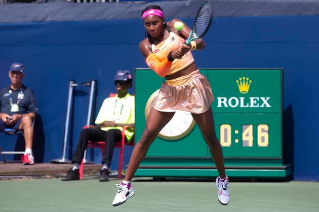 August 10, 2022, TORONTO, ON, CAN: Coco Gauff hits a return during her match against Elena Rybakina during National Bank Open tennis action in Toronto, Wednesday, August 10, 2022. Canada News - August 10, 2022  - ZUMAc35_ 20220810_zaf_c35_010 Copyright: xChrisxYoungx