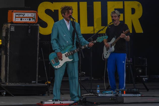 Eröffnungstag - Sportfreunde Stiller bei der Eröffnungsfeier der European Championships in München am 10.08.2022, Deutschland, Oberbayern München Olypiapark Oberbayern Deutschland