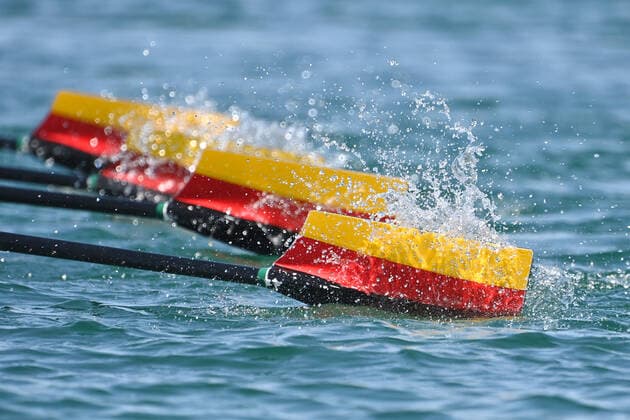 Sport Themen der Woche KW32 Sport Bilder des Tages Allgemein,Feature,Randmotiv,Ruderblatt,Ruderblaetter im Wasser. Rudern,Rowing,Deutschland Achter,Achter der Maenner,Men s Eight Ruderregattaanlage,Olympic Ragatta Center, European Championships 2022 am 11.08.2022 *** General,Feature,Edge Motif,Rowing Blade,Rowing Blades in Water Rowing,Germany Eight,Men s Eight,Men s Eight Rowing Regatta Facility,Olympic Ragatta Center,European Championships 2022 on 11 08 2022
