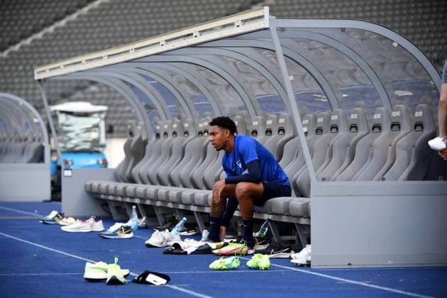 Fussball, Herren, Saison 2022 2023, 1. Bundesliga, Hertha BSC, Training im Olympiastadion, Jean-Paul Boetius (Hertha BSC) auf der Bank, 11.08. 2022, Copyright: xSebastianxRäppold MatthiasxKochx
