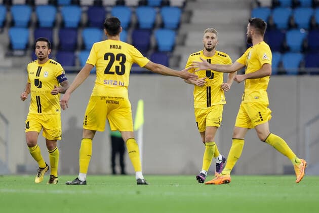 Vincent Decker (Düdelingen 67), Samir Hadji (Düdelingen 23), Dejvid Sinani (Düdelingen 21) 11.08.2022 Fussball Europa League Qualifikation, 3. Runde, Rückspiel, Saison 2022-2023 11.08.2022 F91 Düdelingen (LUX) - Malmö FF (SWE) (Dudelange - Malmo) Stade de Luxembourg, Luxemburg