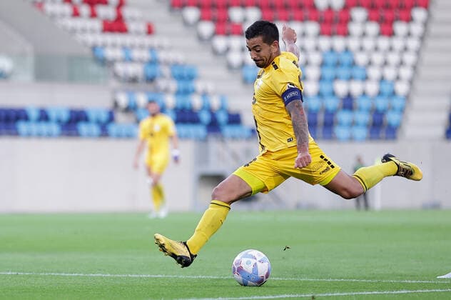 Mehdi Kirch (Kapitän Düdelingen 24) Torschuss, Freisteller, Einzelbild, Aktion, Ganzkörper 11.08.2022 Fussball Europa League Qualifikation, 3. Runde, Rückspiel, Saison 2022-2023 11.08.2022 F91 Düdelingen (LUX) - Malmö FF (SWE) (Dudelange - Malmo) Stade de Luxembourg, Luxemburg