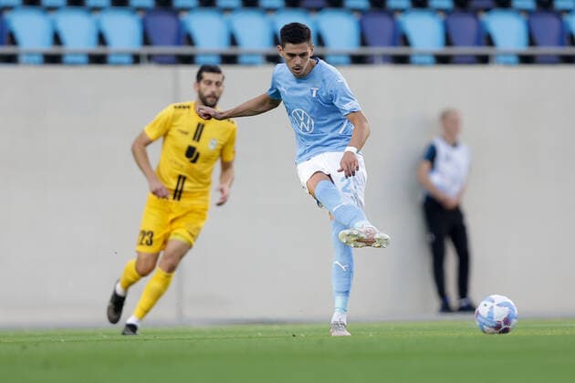 Dennis Hadzikadunic (Malmö 21) Freisteller, Einzelbild, Aktion, Ganzkörper 11.08.2022 Fussball Europa League Qualifikation, 3. Runde, Rückspiel, Saison 2022-2023 11.08.2022 F91 Düdelingen (LUX) - Malmö FF (SWE) (Dudelange - Malmo) Stade de Luxembourg, Luxemburg