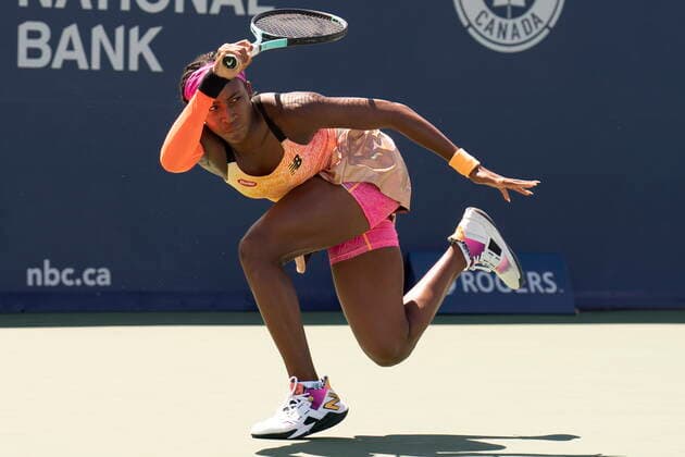 August 11, 2022, TORONTO, ON, CAN: Coco Gauff hits a return to Aryna Sabalenka during National Bank Open tennis action in Toronto, Thursday, August 11, 2022. Canada News - August 11, 2022  - ZUMAc35_ 20220811_zaf_c35_082 Copyright: xChrisxYoungx