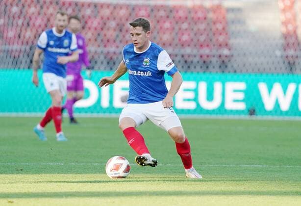 Foto Manuel Geisser 11.08.2022 Stadion Letzigrund UEFA Europa League Qualifikation 2022 2023 FC Zuerich - Linfield FC. 3:0 Bild : Kyle Mc Clean (Linfield FC) Aktion Einzelbild