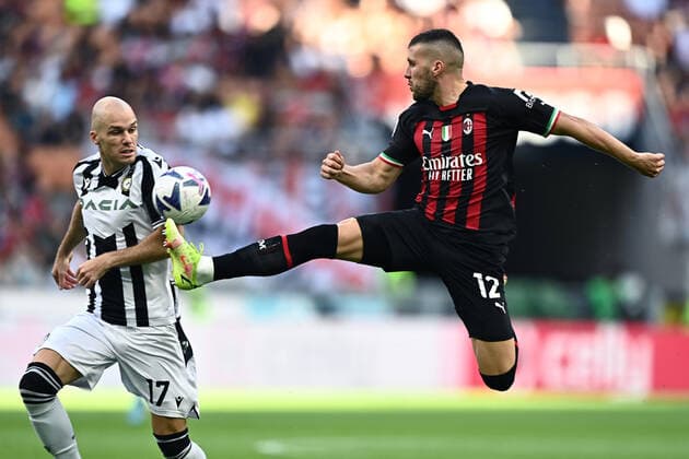 Sport Themen der Woche KW32 Mg Milano 13 08 2022 - campionato di calcio serie A Milan-Udinese foto Matteo Gribaudi Image nella foto: Ante Rebic-Bram Nuytinck 