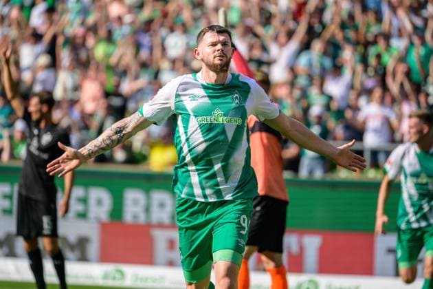 Sport Bilder des Tages GER, 1. FBL, SV Werder Bremen vs VfB Stuttgart 13.08.2022, wohninvest Weserstadion, Bremen, GER, 1. FBL, SV Werder Bremen vs VfB Stuttgart im Bild 2:2 Ausgleich Oliver Burke (Werder Bremen 09); Jubel