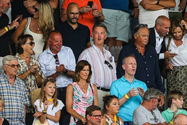 Sport Themen der Woche KW32 ROTTERDAM, 14-8-2022, Stadium het Kasteel, Dutch eredivisie, 2022 2023, Sparta - AZ, Bondscoach Louis van Gaal sinds the Sparta Marsch Sparta - AZ  x17808288x Copyright: