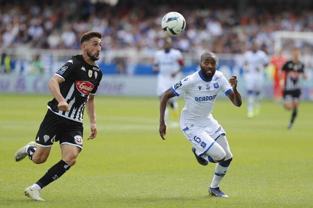 (Auxerre) Youssouf M Chnagama (Angers) Halid Sabanovic Football : Auxerre vs Angers - Ligue 1 - 14 08 2022 StephanieGrossetete Panoramic 