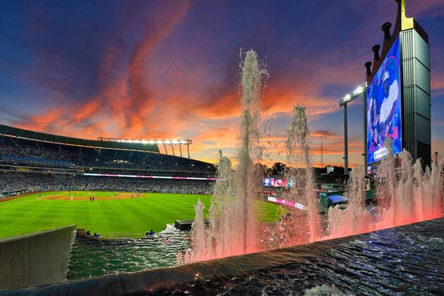Sport Themen der Woche KW32 AUG 13, 2022: City of fountains on display at Kauffman Stadium Kansas City, Missouri. The Dodgers beat the Kansas City Royals 13-3 CSM. Kansas City United States - ZUMAc04_ 20220813_zaf_c04_303 Copyright: xJonxRobichaudx