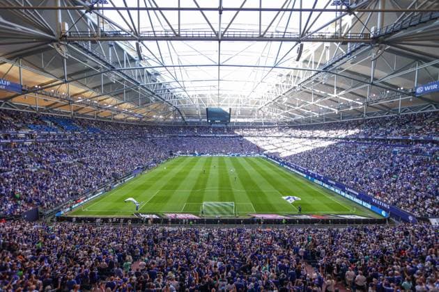 13.08.2022, Fussball, Saison 2022 2023, 1. Bundesliga, 2. Spieltag, FC Schalke 04 - Borussia Mönchengladbach, Ausverkaufte Veltins Arena. Foto: Tim Rehbein RHR-FOTO Gelsenkirchen Veltins Arena NRW Deutschland xRHR-FOTO TRx
