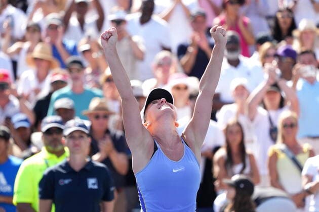 August 14, 2022, Toronto, ON, Canada: Simona Halep, of Romania, reacts after defeating Beatriz Haddad Maia, of Brazil, during National Bank Open final tennis tournament action in Toronto on Sunday, August 14, 2022. Canada News - August 14, 2022 - ZUMAc35_ 20220814_zaf_c35_061 Copyright: xNathanxDenettex