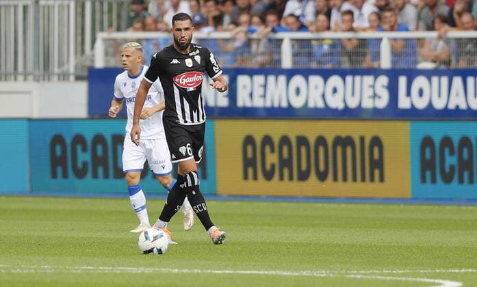 Nabil Bentaleb (Angers) Football : Auxerre vs Angers - Ligue 1 - 14 08 2022 StephanieGrossetete Panoramic 