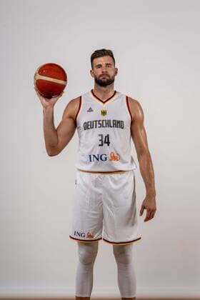 Basketball Köln 08.08.2022 Deutsche Basketball Nationalmannschaft Herren Männer Kader für die Eurobasket 2022 Leon Kratzer (Deutschland, No.34)