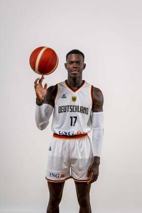 Basketball Köln 08.08.2022 Deutsche Basketball Nationalmannschaft Herren Männer Kader für die Eurobasket 2022 Dennis Schröder Schroeder (Deutschland, No.17) Schröder Schroder