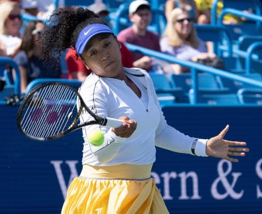 August 16, 2022: Naomi Osaka (JPN) loses to Shuai Zhang (CHN), 6-4-7-5 at the Western & Southern Open being played at Lindner Family Tennis Center in Cincinnati, Ohio, {USA} Tennisclix Cal Media Cincinnati USA - ZUMAc04_ 20220816_zaf_c04_015 Copyright: xLesliexBillmanx