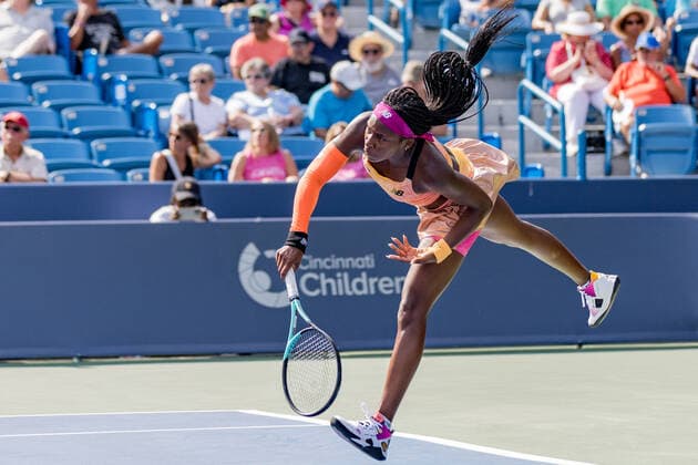 August 16, 2022, Mason, Ohio, USA: Coco Gauff (USA) serves during Tuesdays first round of the Western and Southern Open at the Lindner Family Tennis Center, Mason, Oh. Mason USA - ZUMAs304 20220816_zaf_s304_225 Copyright: xScottxStuartx